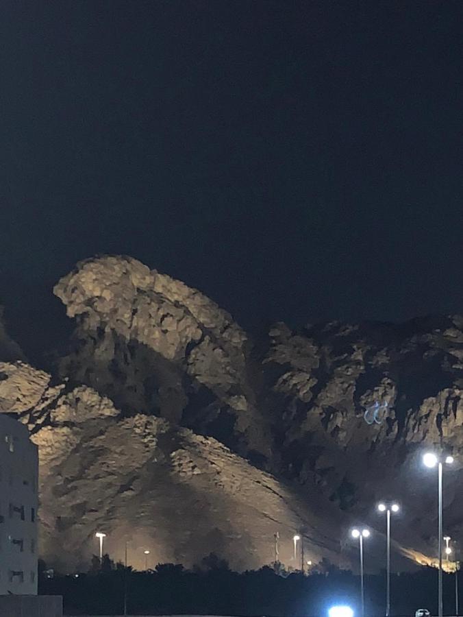 Itlalat Uhud Hotel Medina Bagian luar foto